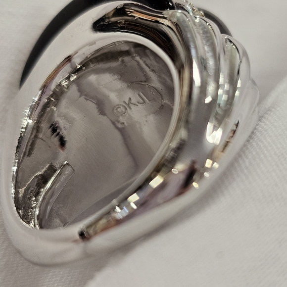 Kenneth Jay Lane Dome Ring 9 - Picture 2 of 6